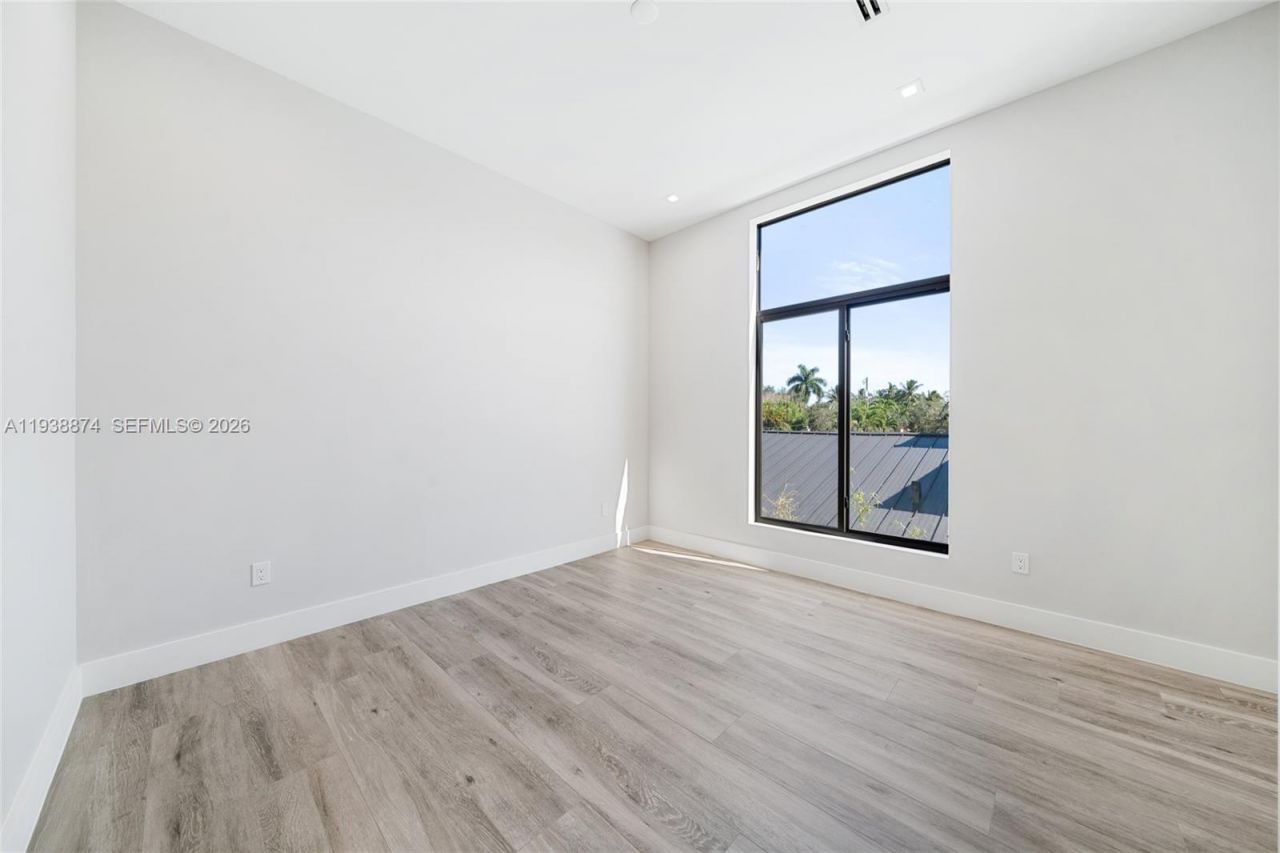 1117 SE 9th St, Fort Lauderdale, FL 33316 Photo