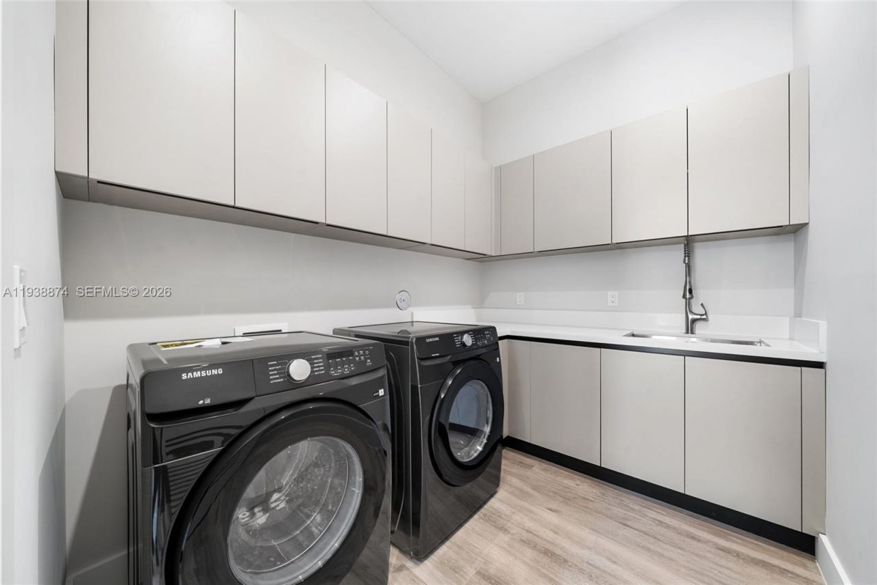 1117 SE 9th St, Fort Lauderdale, FL 33316 Photo