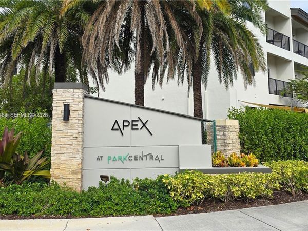 7805 NW 104th Ave, Unit 6, Doral, FL 33178