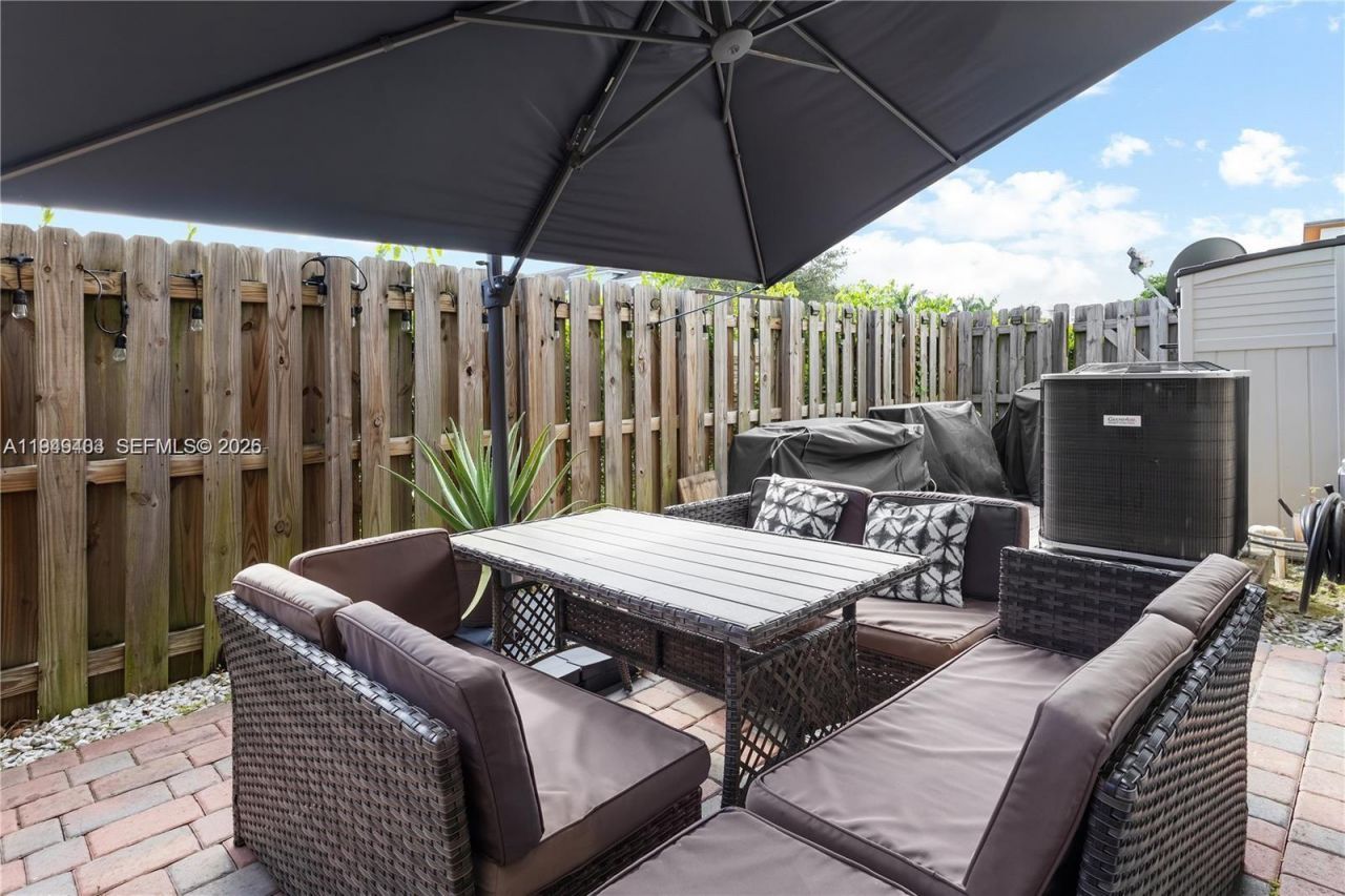 7805 NW 104th Ave, Unit 6, Doral, FL 33178 Photo