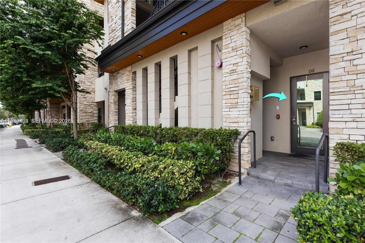 7805 NW 104th Ave, Unit 6, Doral, FL 33178 Photo