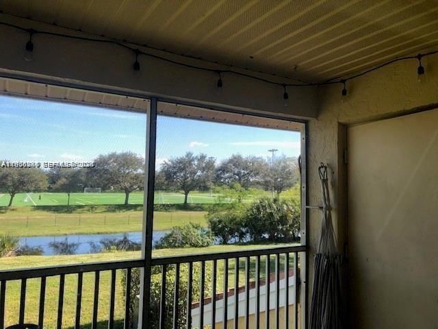 1063 Coral Club Dr, Unit 1063, Coral Springs, FL 33071 Photo