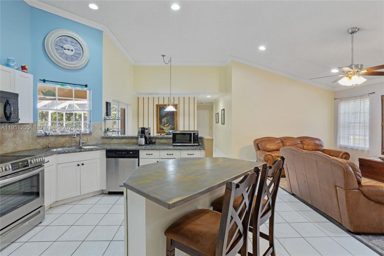 798 Verona Lake Dr , Weston, FL 33326 Photo