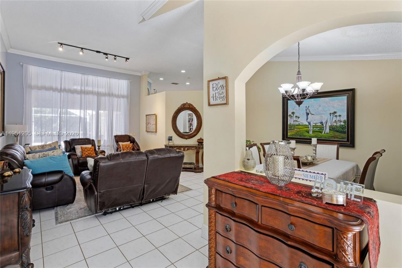 798 Verona Lake Dr , Weston, FL 33326 Photo