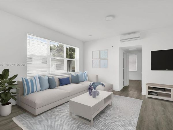 402 NW 12th Ave, Unit 202, Miami, FL 33128