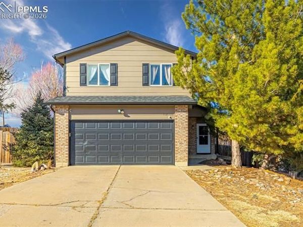 512 Harvest Moon Road, Fountain, CO 80817