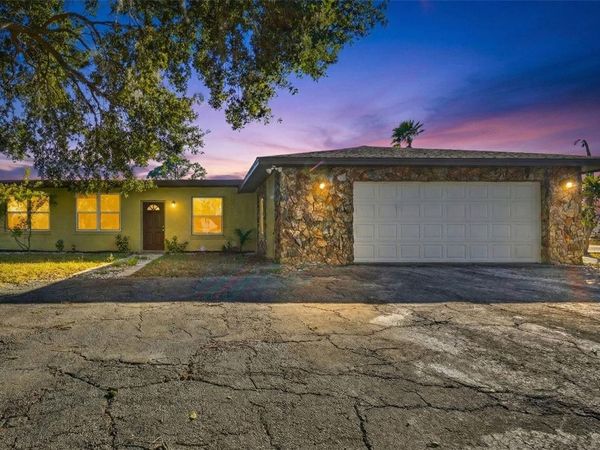 8812 OAKWOOD DRIVE, LAKE WALES, FL 33898