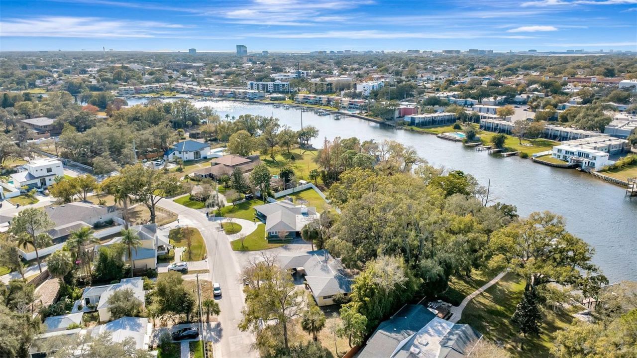 3306 N Perry Avenue, Tampa, FL 33603 Photo