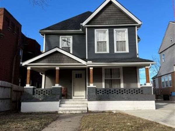 20 E 32nd Street, Kansas City, MO 64111