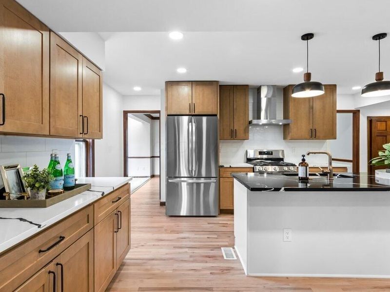 243 E Schreyer Place, Columbus, OH 43214 Photo 15