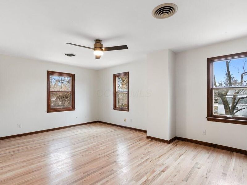 243 E Schreyer Place, Columbus, OH 43214 Photo 26