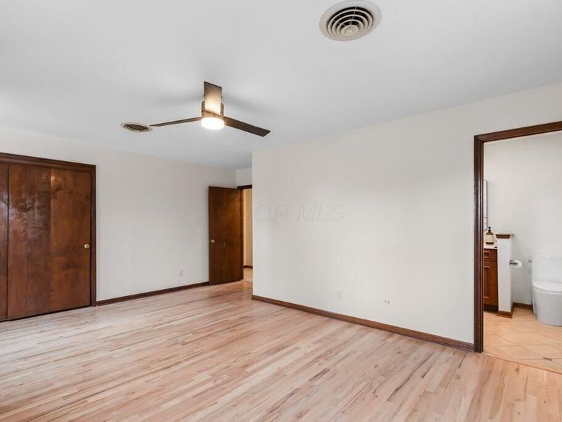 243 E Schreyer Place, Columbus, OH 43214 Photo 27