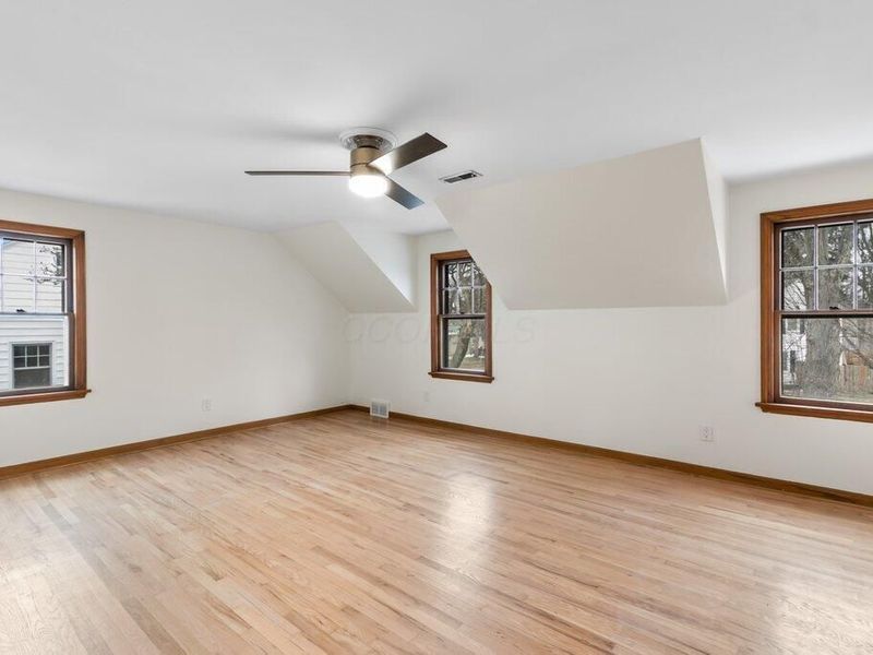 243 E Schreyer Place, Columbus, OH 43214 Photo 34