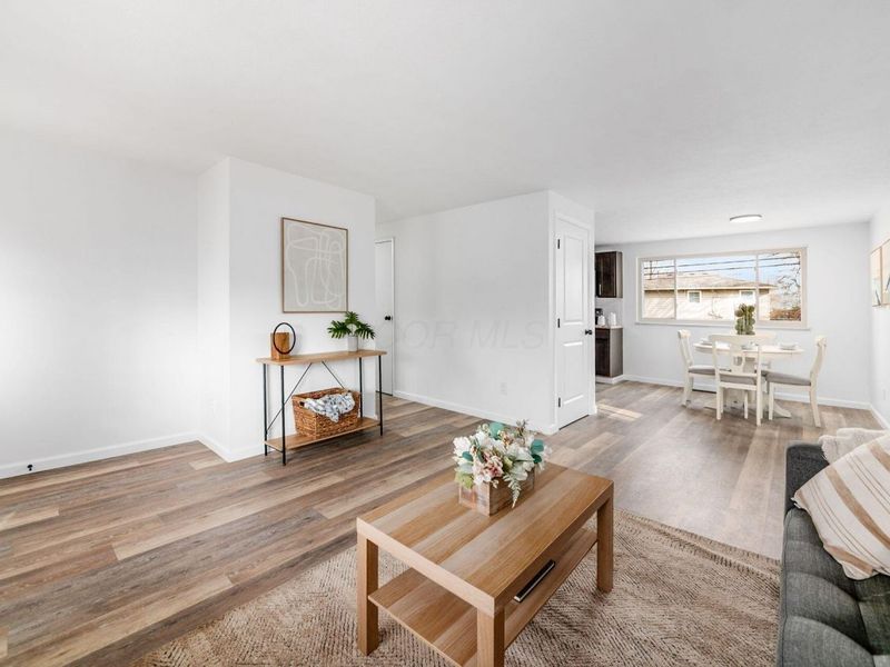 6336 Archmere Square E, Columbus, OH 43229 Photo 8