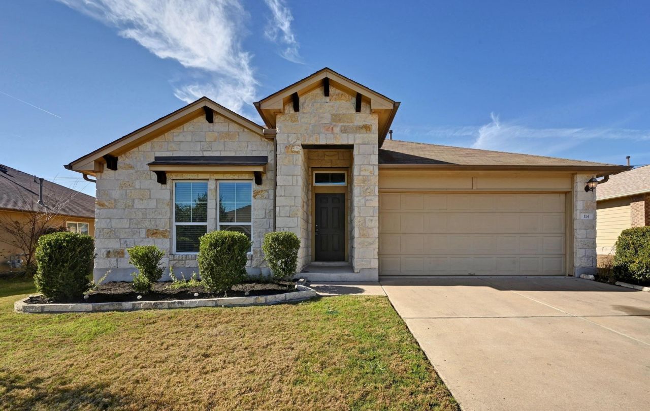 114 Stewart Dr, Hutto, TX 78634 Main Photo