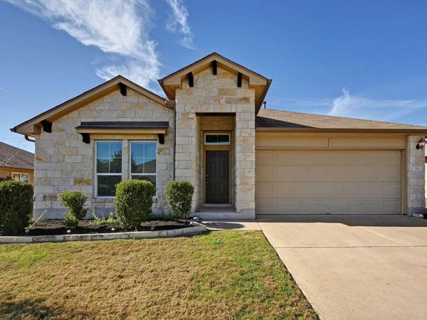 114 Stewart DR, Hutto, TX 78634