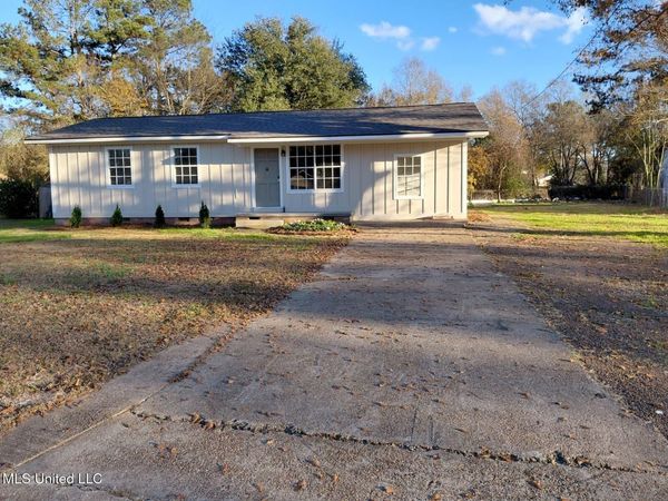 352 Beverly Circle, Crystal Springs, MS 39059