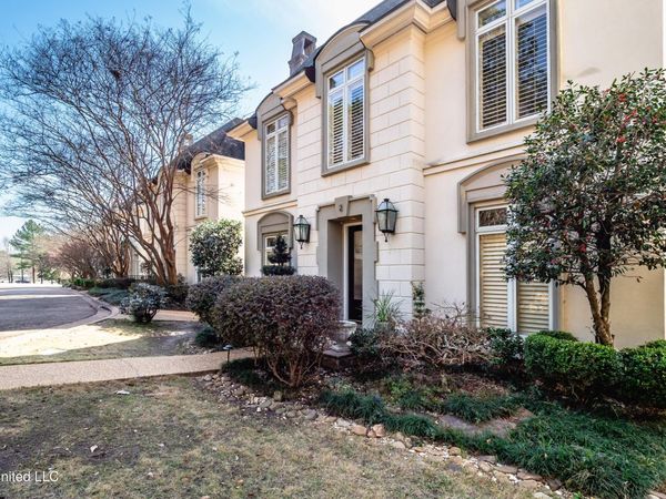 2 Ashley Park Drive, Jackson, MS 39206