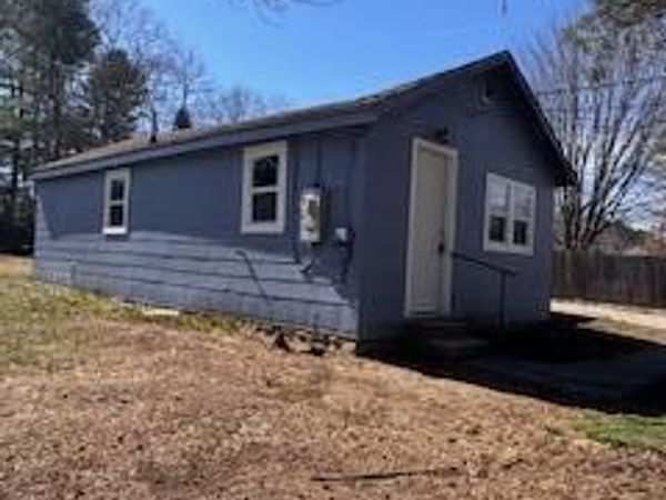 12 Warren Street, Bridgton, ME 04009