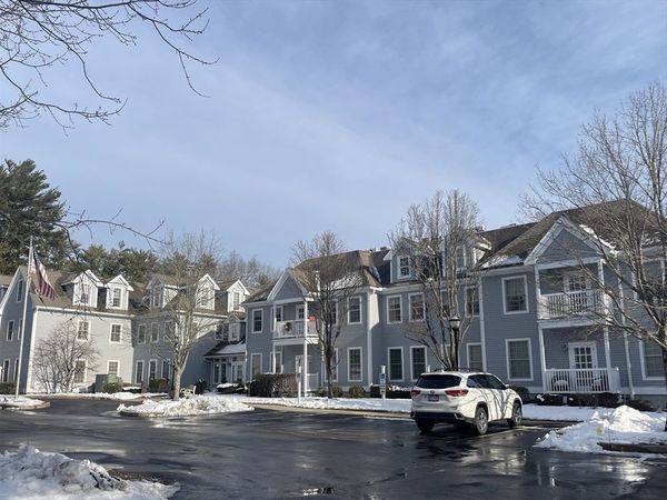 7 Assinippi Ave, Unit 203, Norwell, MA 02061