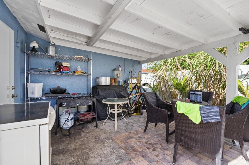 5772 N Haverhill Road N, West Palm Beach, FL 33407 Photo
