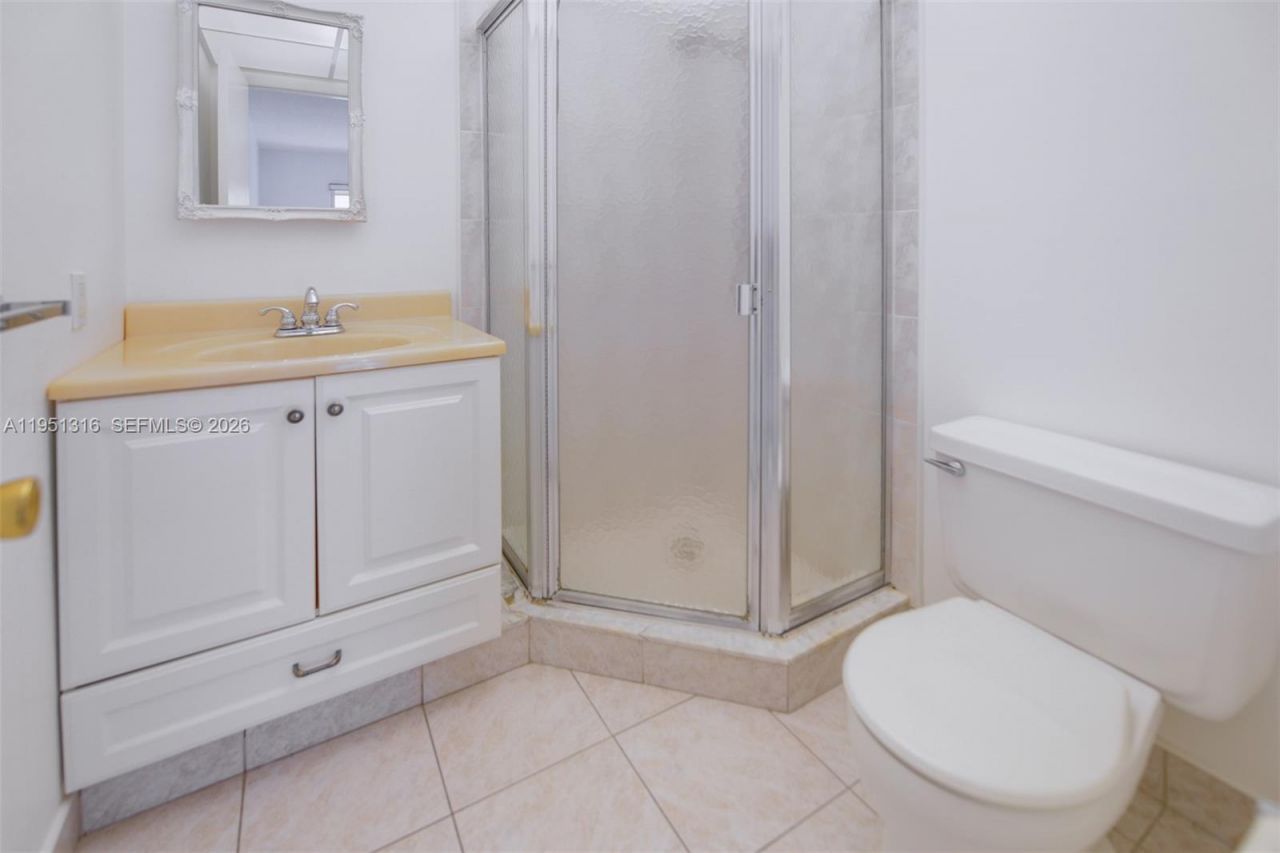 3071 NW 47th Ter , Unit 321, Lauderdale Lakes, FL 33313 Photo