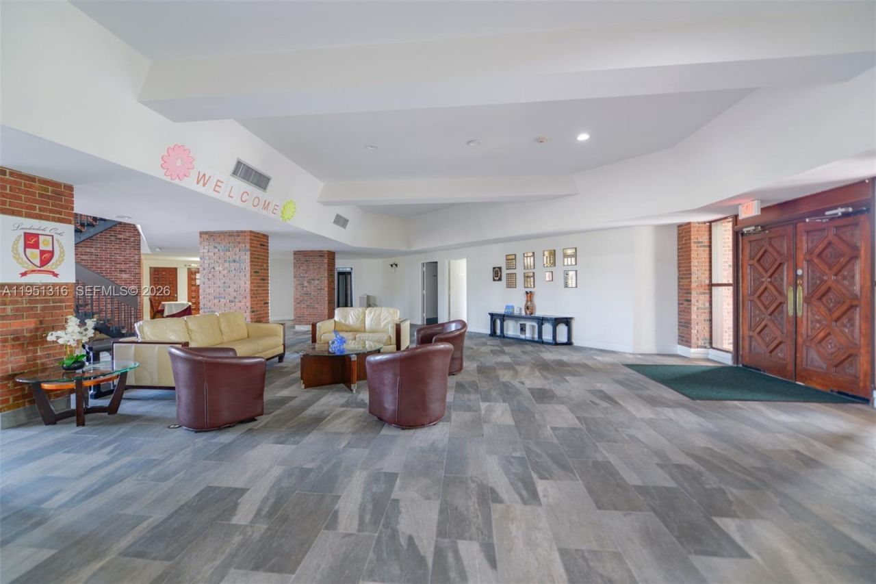 3071 NW 47th Ter , Unit 321, Lauderdale Lakes, FL 33313 Photo