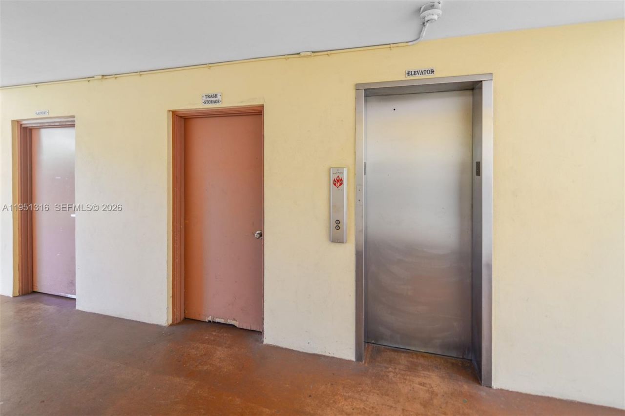 3071 NW 47th Ter , Unit 321, Lauderdale Lakes, FL 33313 Photo