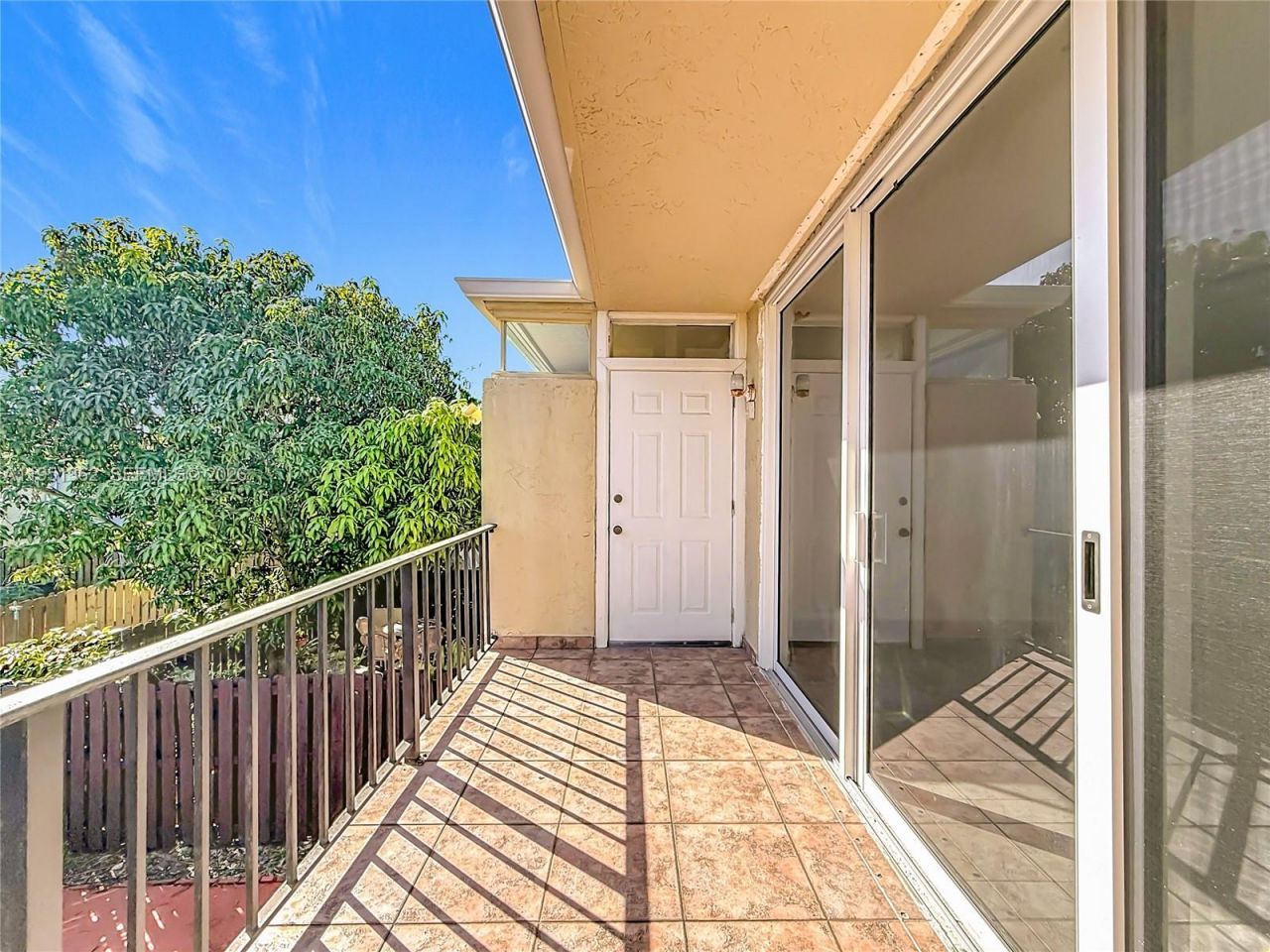 2412 NE 11th St, Unit 160, Hallandale Beach, FL 33009 Photo