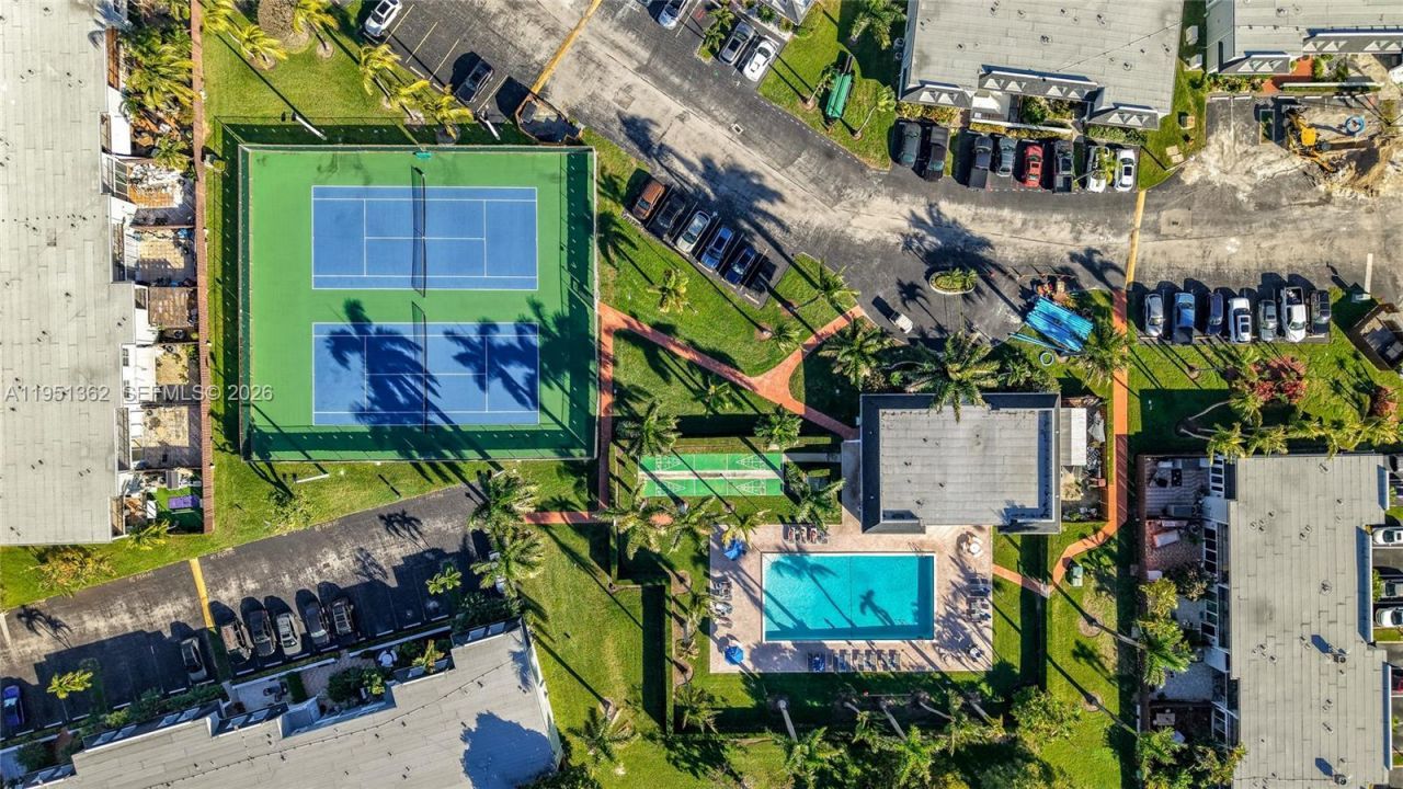 2412 NE 11th St, Unit 160, Hallandale Beach, FL 33009 Photo