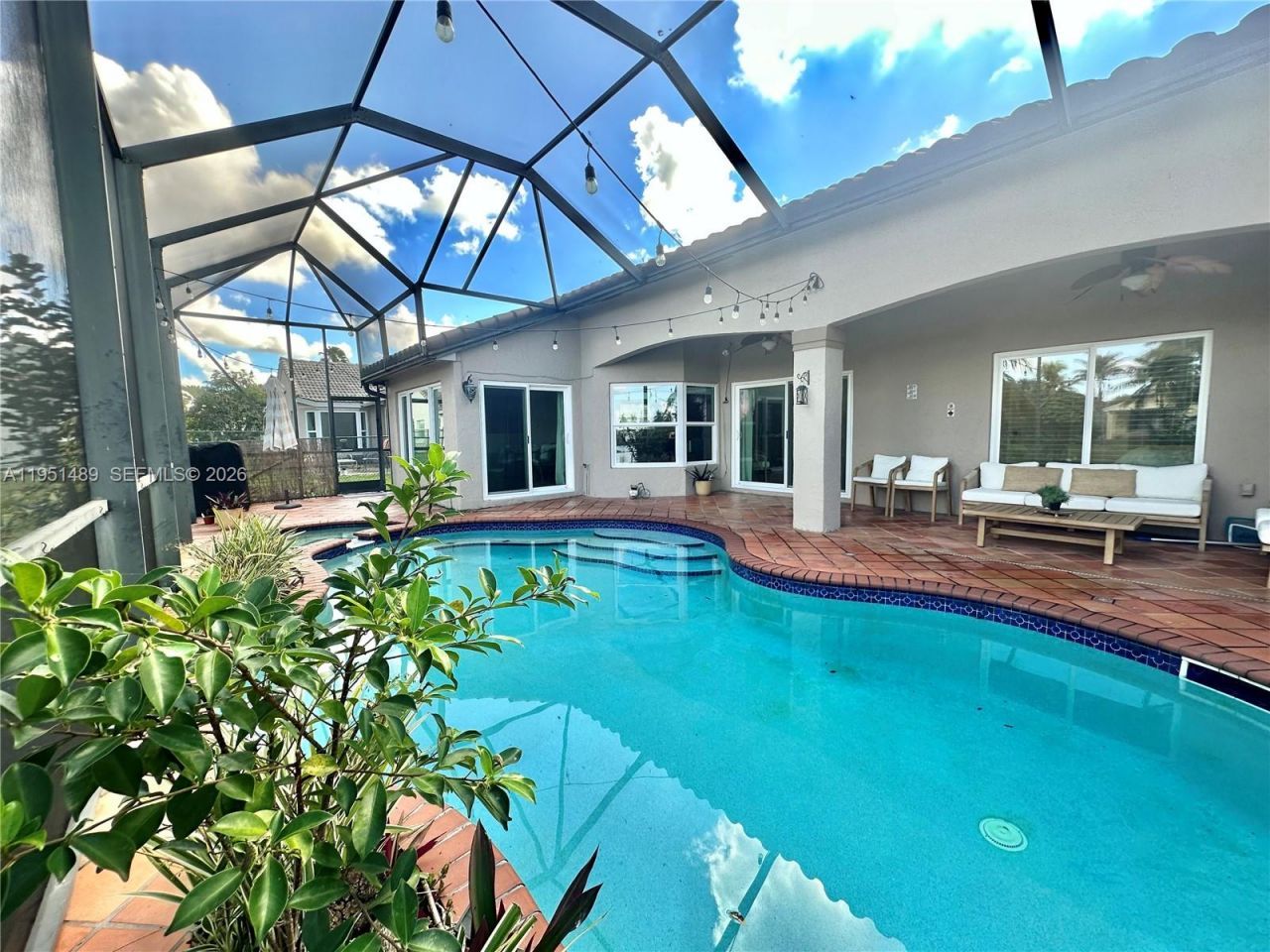 18715 NW 1st St, Pembroke Pines, FL 33029 Photo