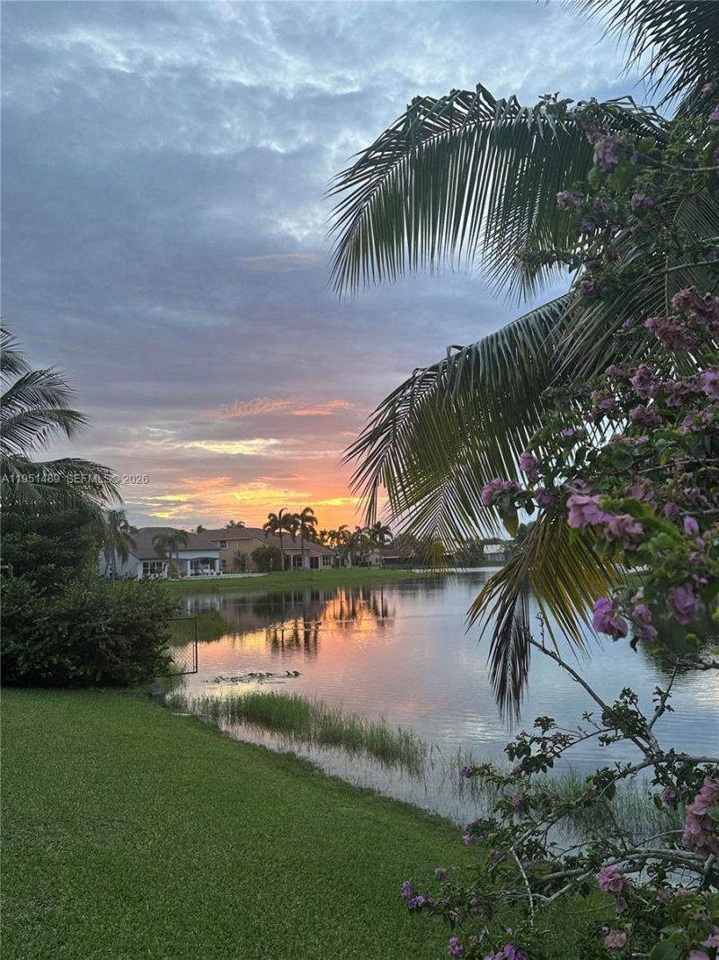 18715 NW 1st St, Pembroke Pines, FL 33029 Photo