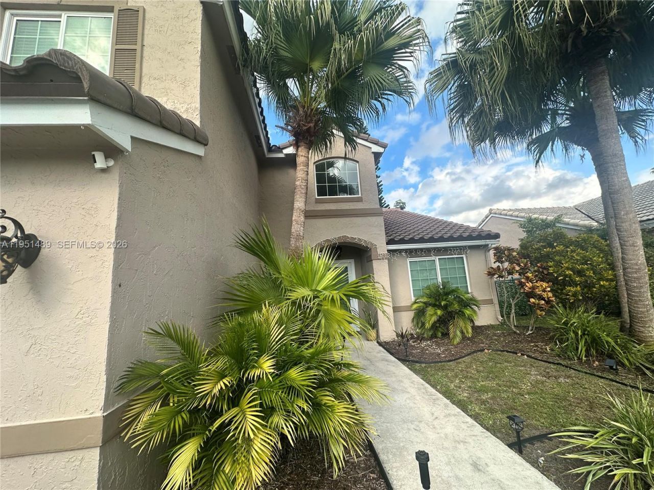 18715 NW 1st St, Pembroke Pines, FL 33029 Photo