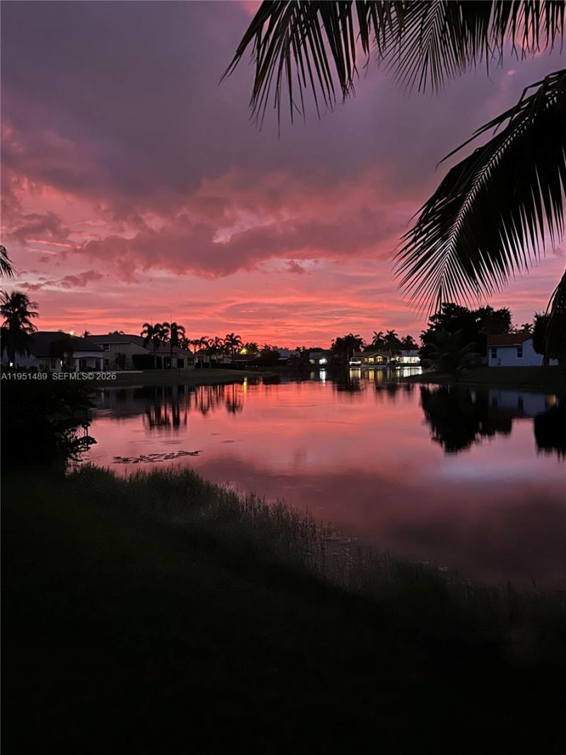 18715 NW 1st St, Pembroke Pines, FL 33029 Photo