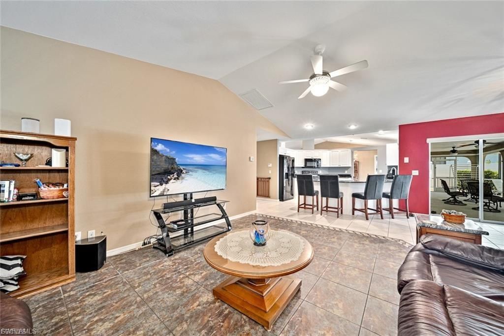 22 SE 13th Ave, Cape Coral, FL 33990 Photo