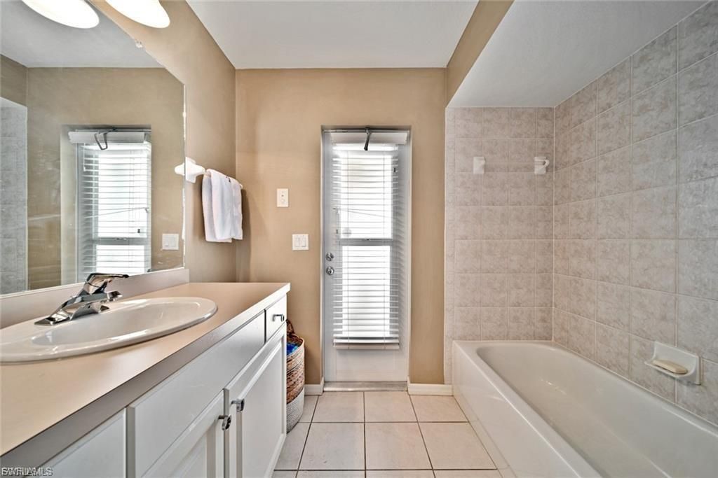 22 SE 13th Ave, Cape Coral, FL 33990 Photo
