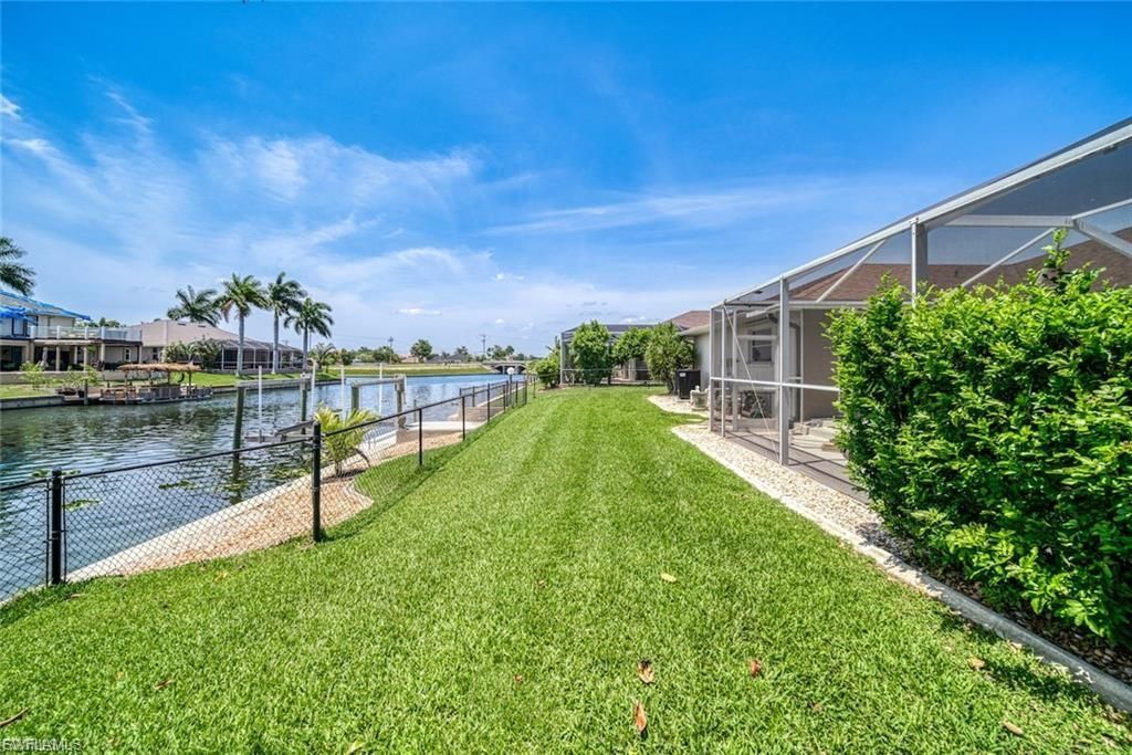 22 SE 13th Ave, Cape Coral, FL 33990 Photo
