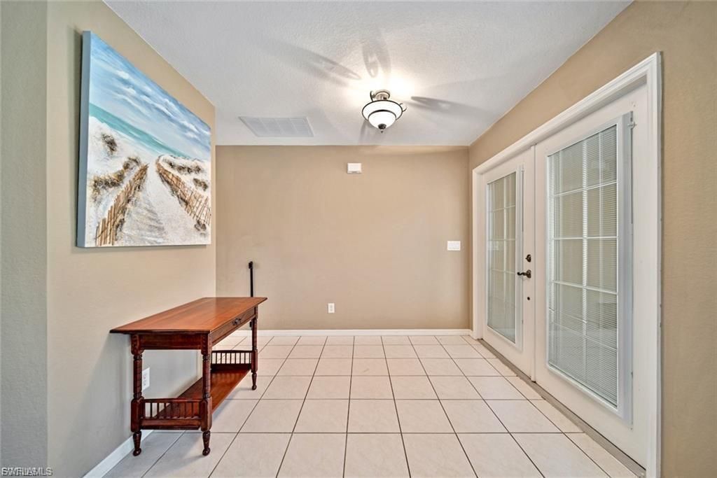 22 SE 13th Ave, Cape Coral, FL 33990 Photo