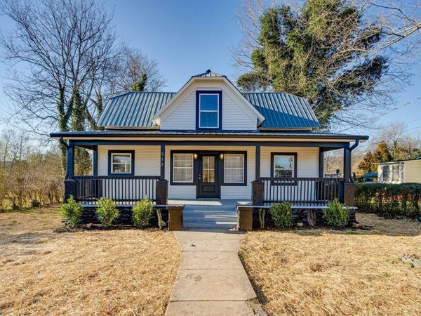 213 Southern College Street, Graysville, TN 37338