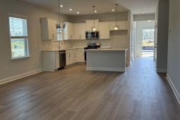 355 River Edge Dr. photo 4