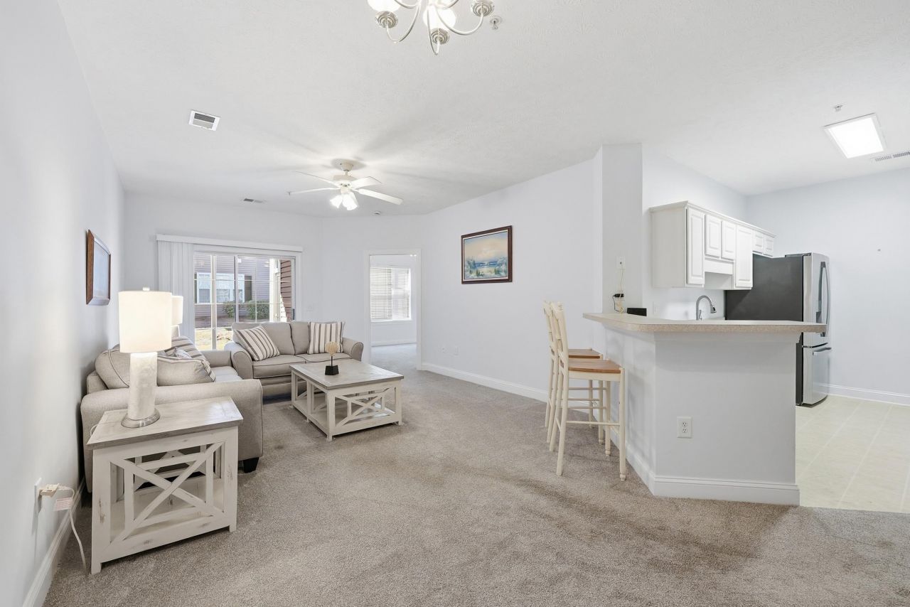 984 Algonquin Dr. Photo 4