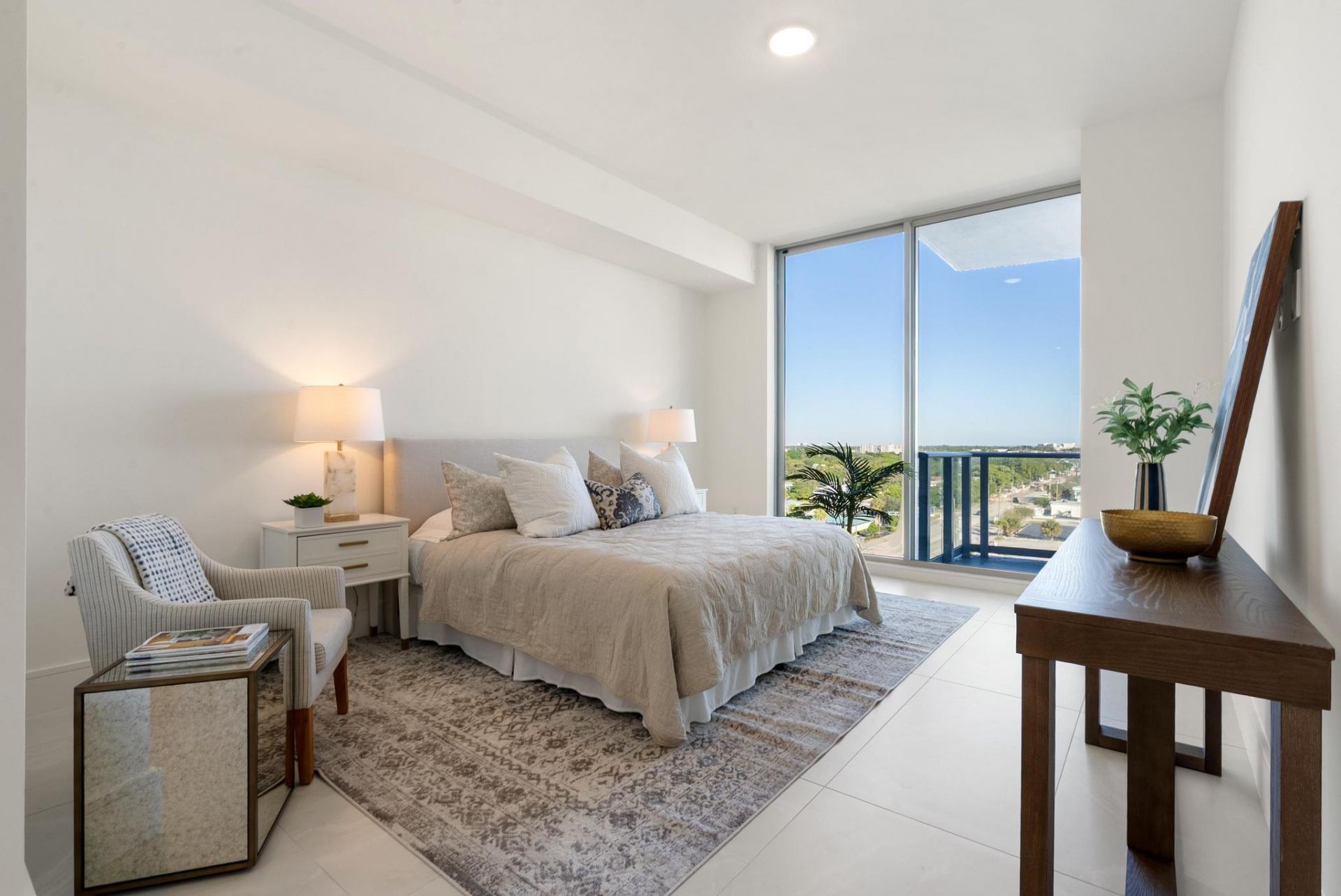 220 Lake Shore Drive, Unit 817, Lake Park, FL 33403 Photo
