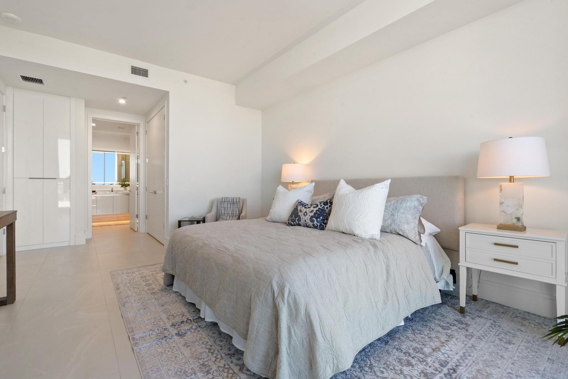 220 Lake Shore Drive, Unit 817, Lake Park, FL 33403 Photo