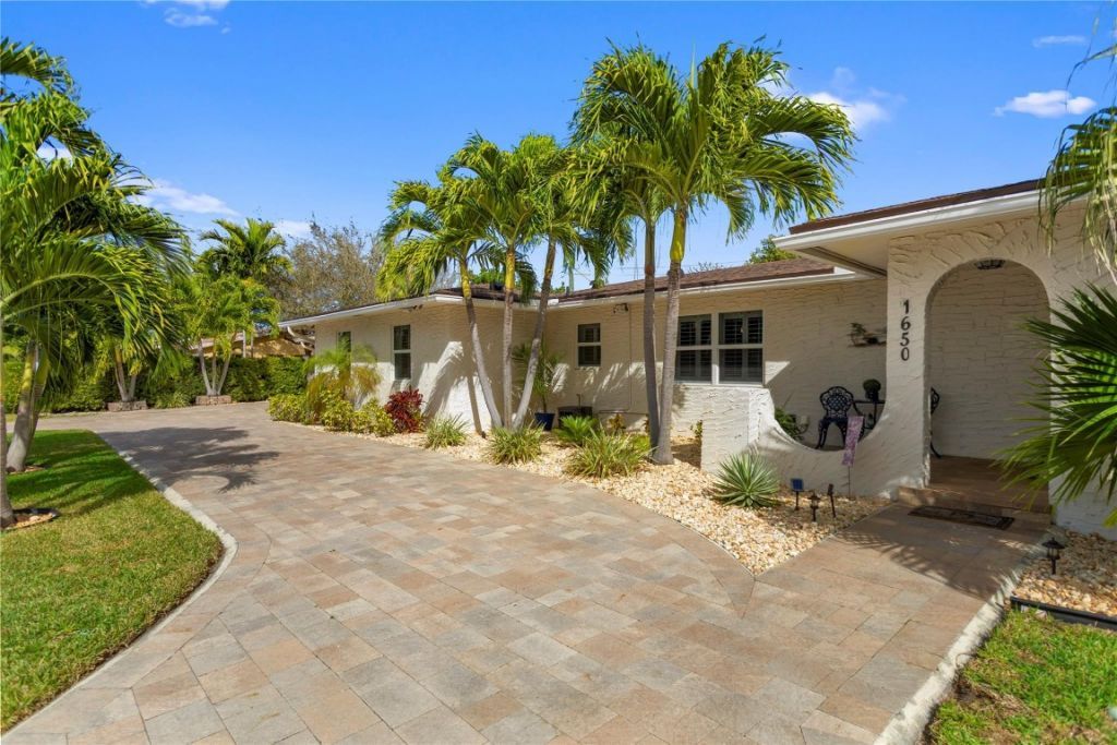 1650 NE 27th Avenue, Pompano Beach, FL 33062 Photo