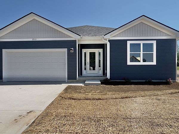 1511 6th Street, Harvard, IL 60033