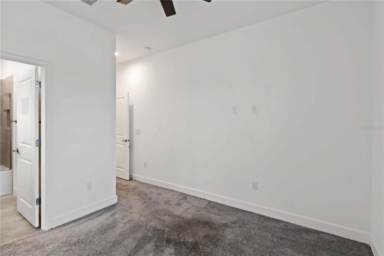 10934 Wendover Drive, Palmetto, FL 34221 Photo