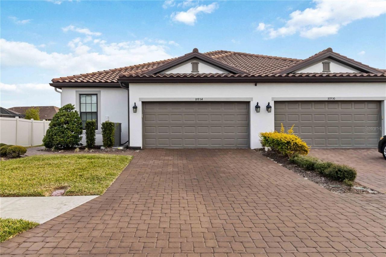 10934 Wendover Drive, Palmetto, FL 34221 Photo