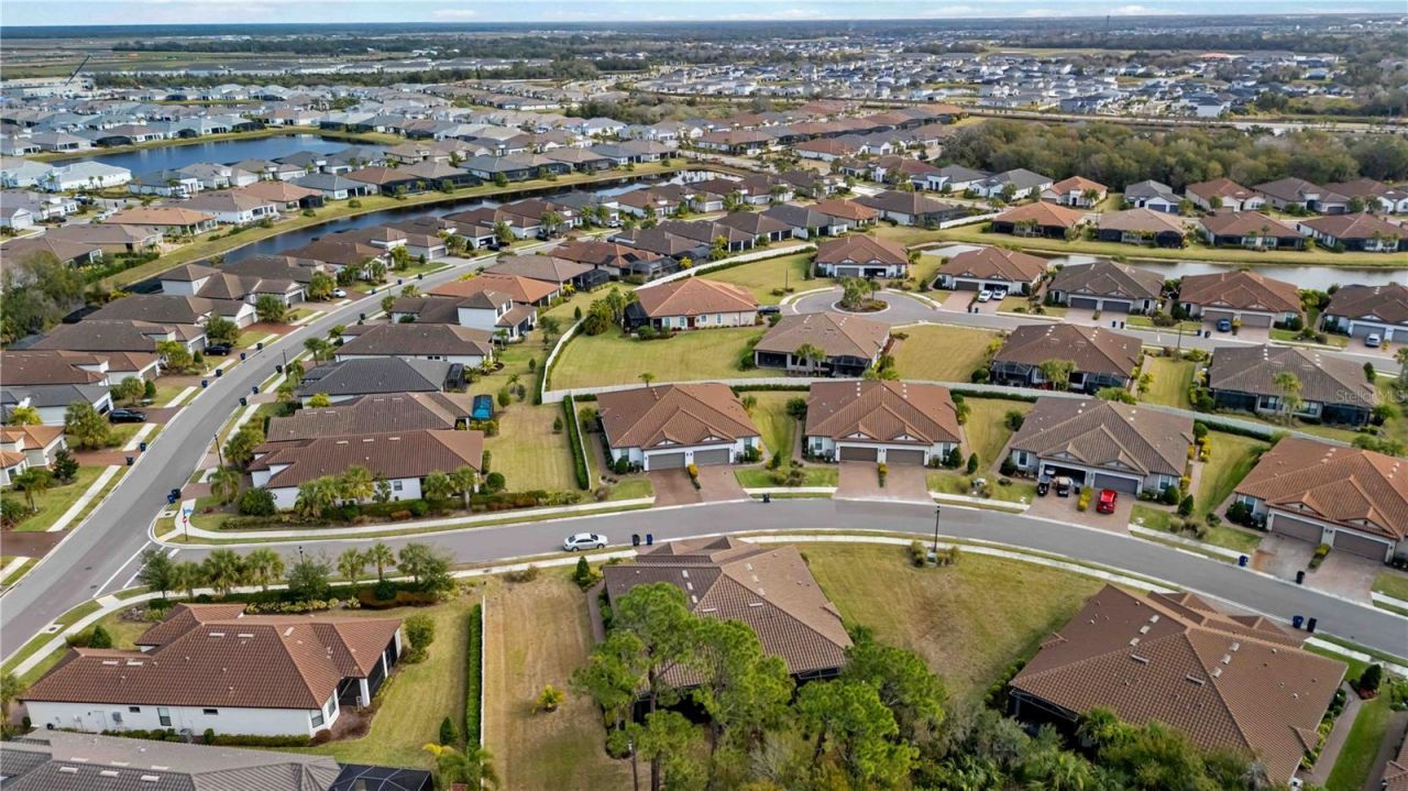 10934 Wendover Drive, Palmetto, FL 34221 Photo