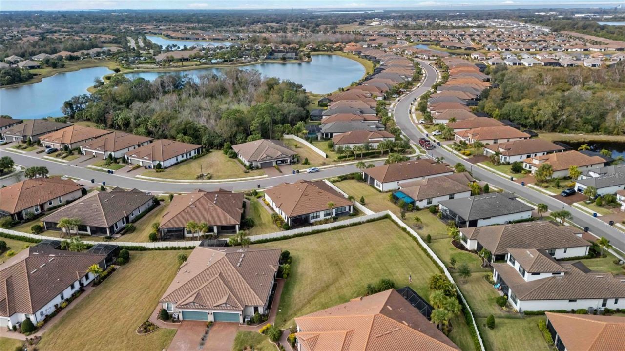 10934 Wendover Drive, Palmetto, FL 34221 Photo