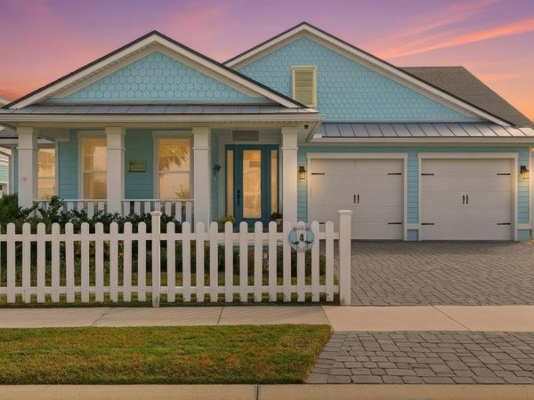 4 SUNRISE CIRCLE, PALM COAST, FL 32137